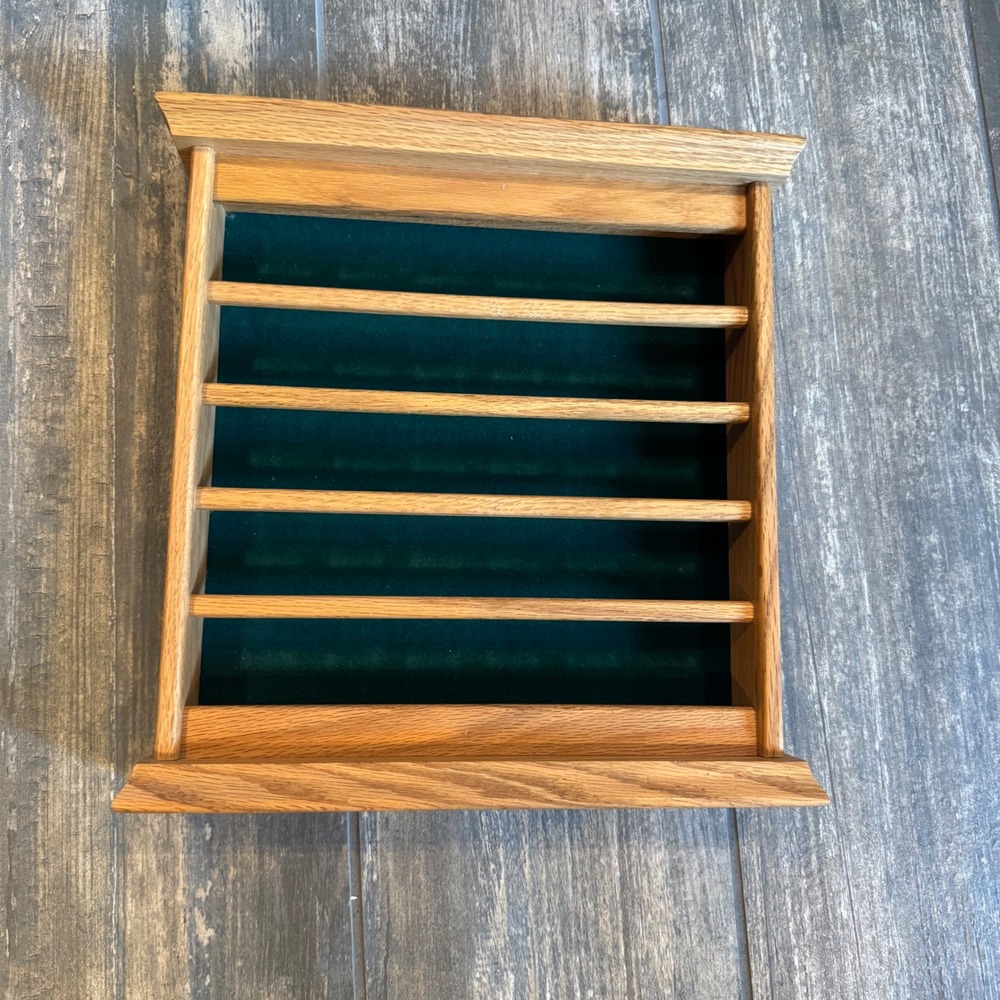 Vintage Wooden Golf Ball Display Case Wall Hanging Frame Green Felt Oak Finish